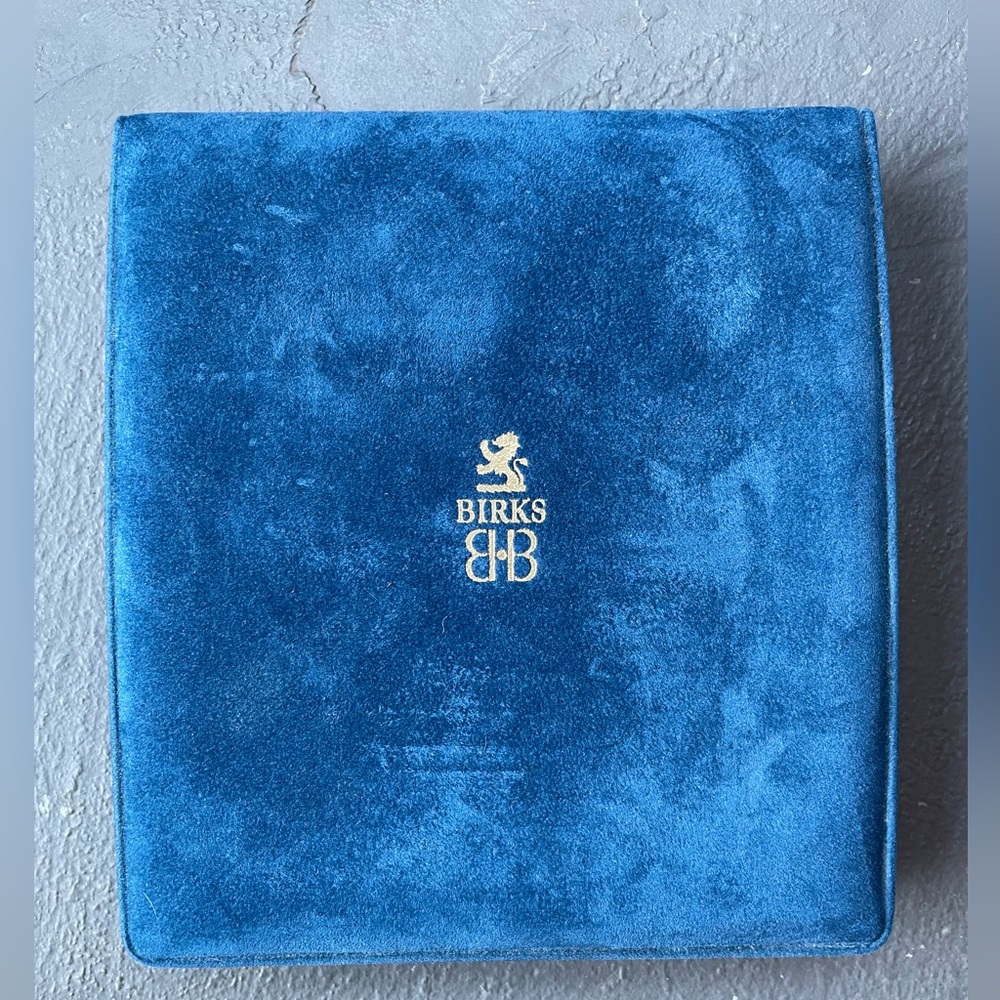 Birks Velvet Necklace Box